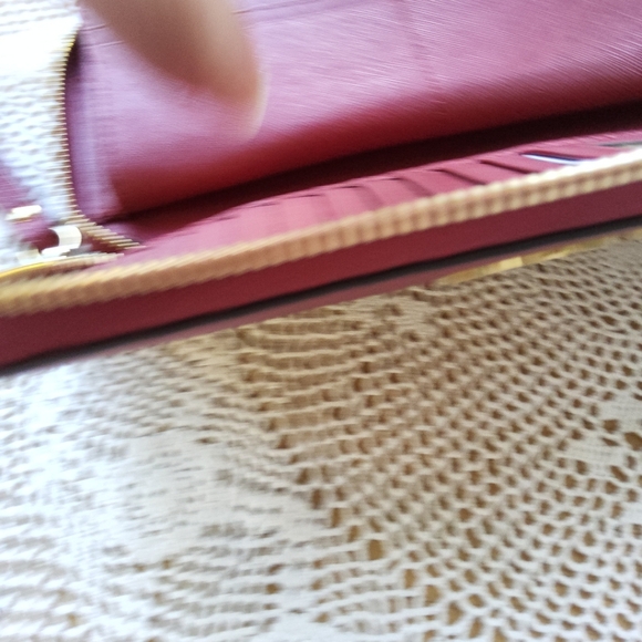 Michael Kors Wallet/Wristlet NWT Cherry Jest Set Travel Leather Gold Hardware - Picture 8 of 12